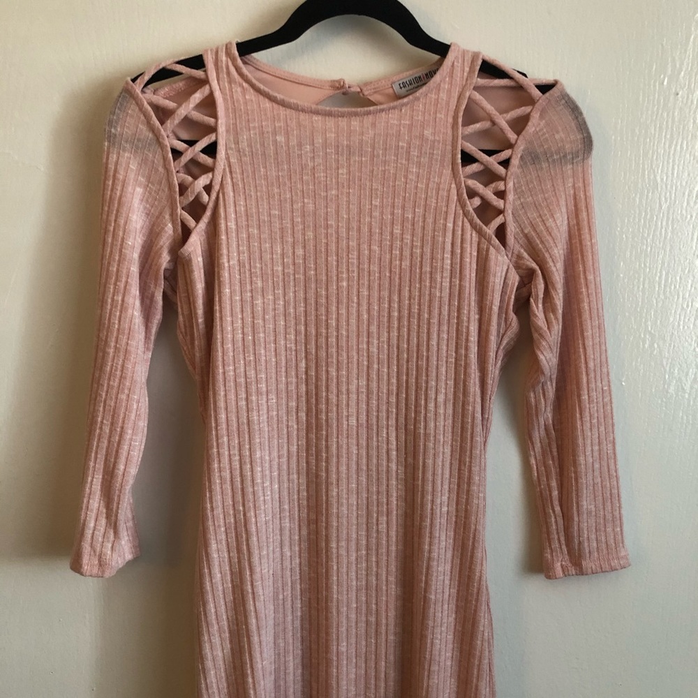 Fashion Nova quarter sleeve pink bodycon dress